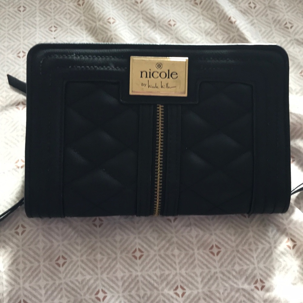 Nicole by Nicole Miller Large Wristlet